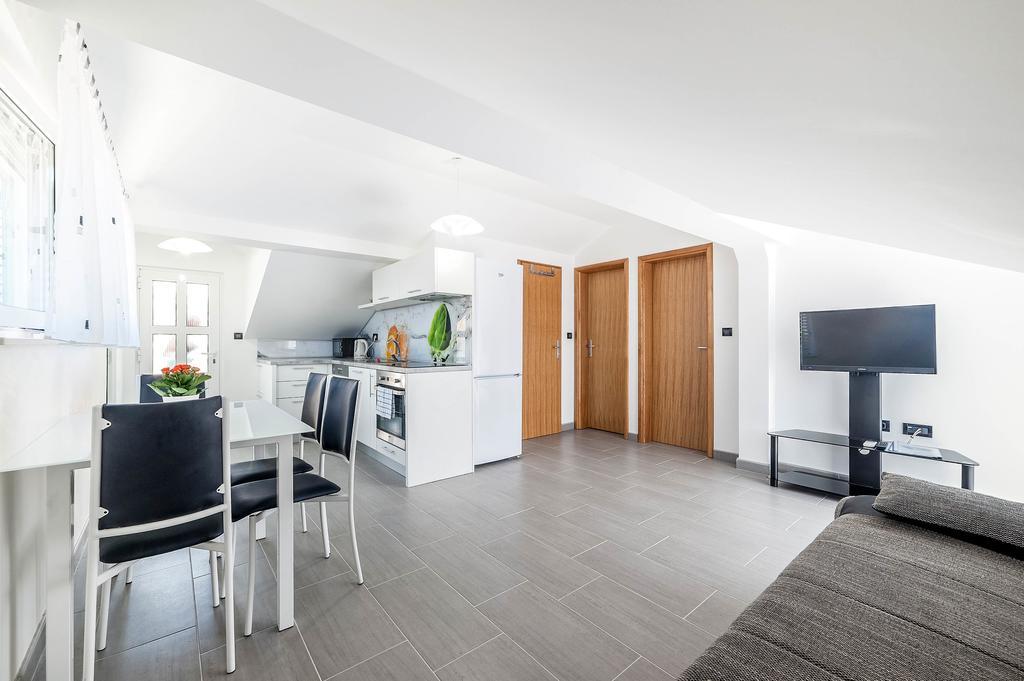 Apartment Grc Гребащиця Екстер'єр фото